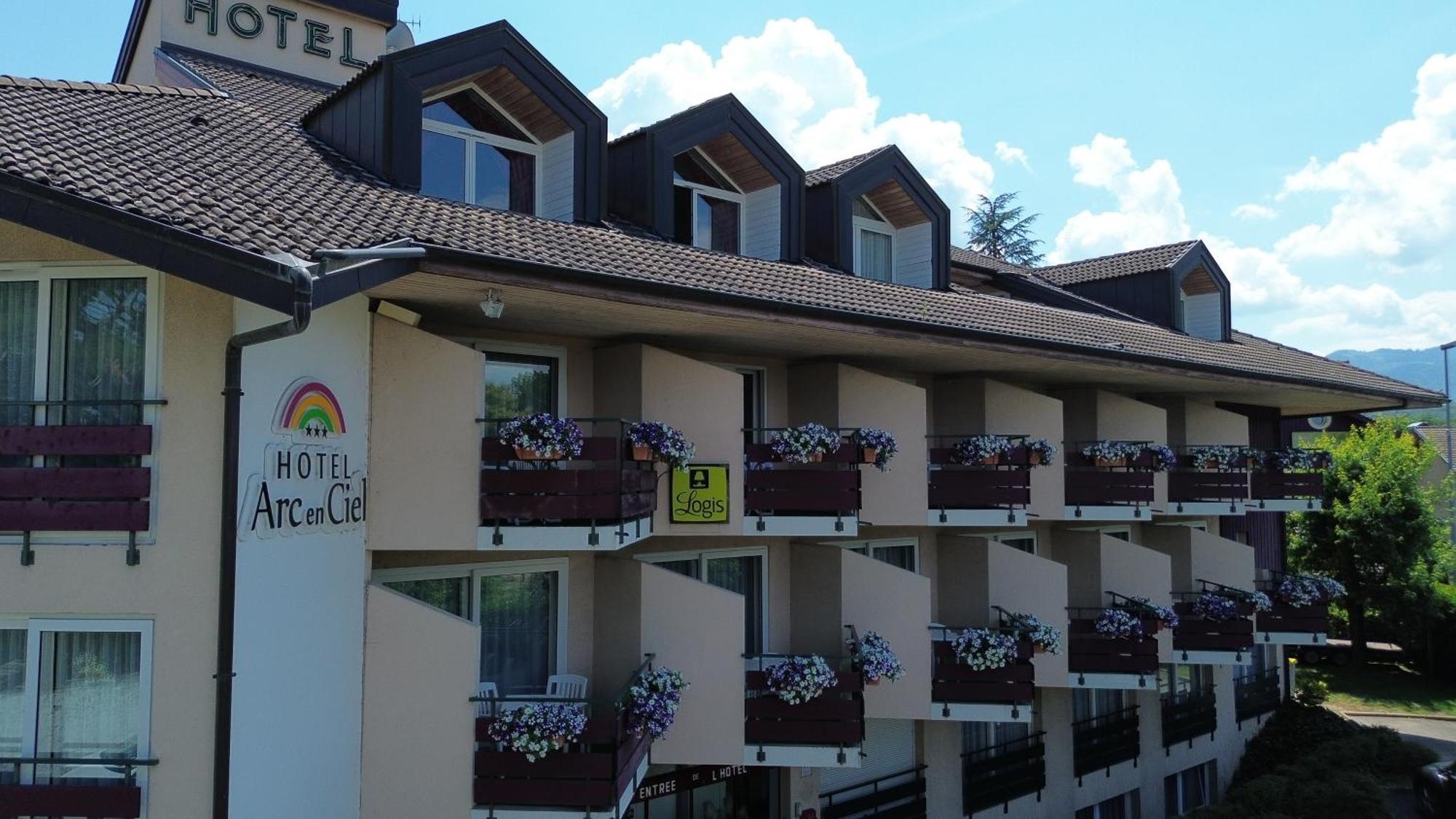 Logis Hotel Arc En Ciel โทนง-เลส์-แบงส์ ภายนอก รูปภาพ