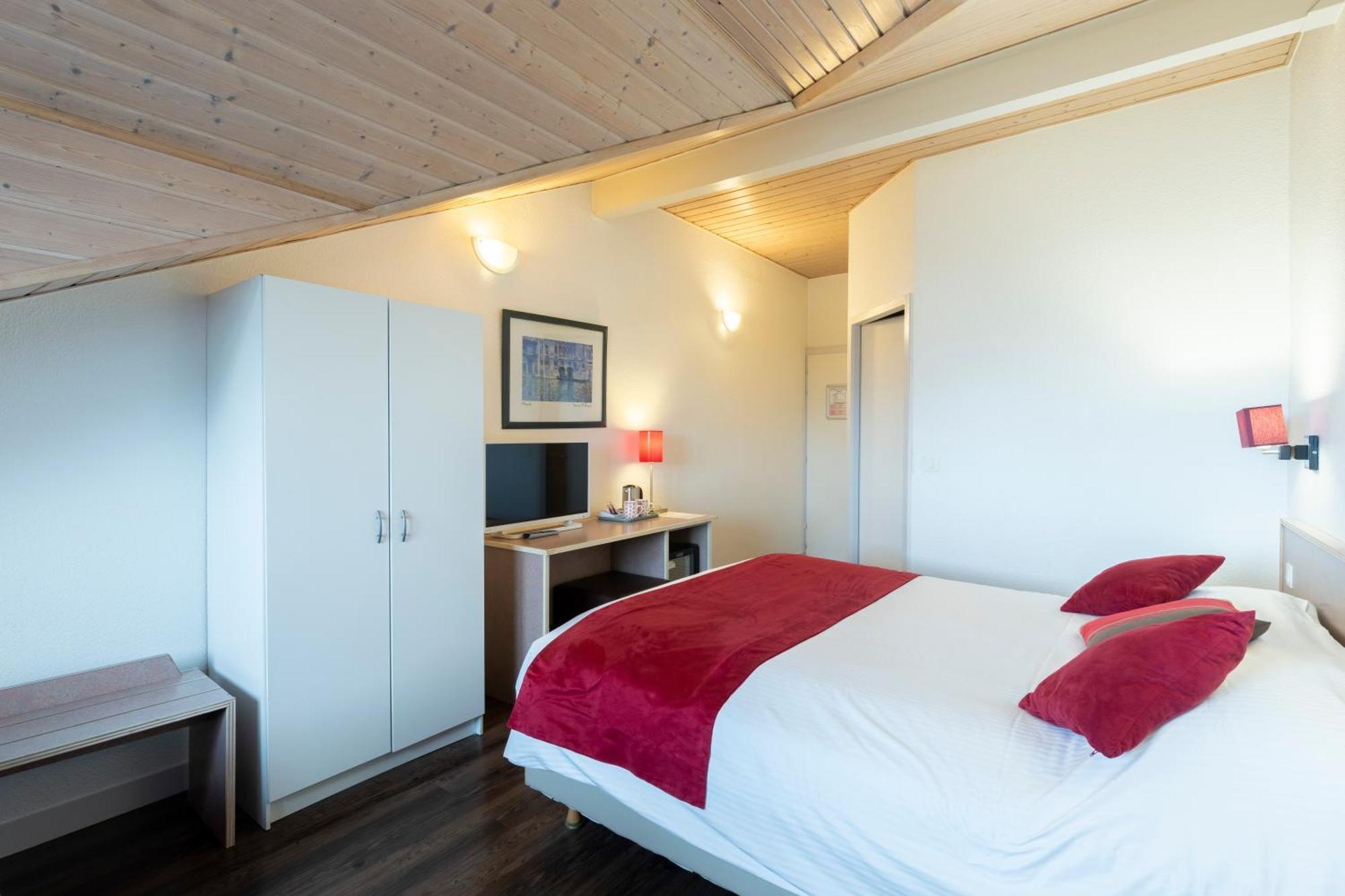 Logis Hotel Arc En Ciel โทนง-เลส์-แบงส์ ห้อง รูปภาพ